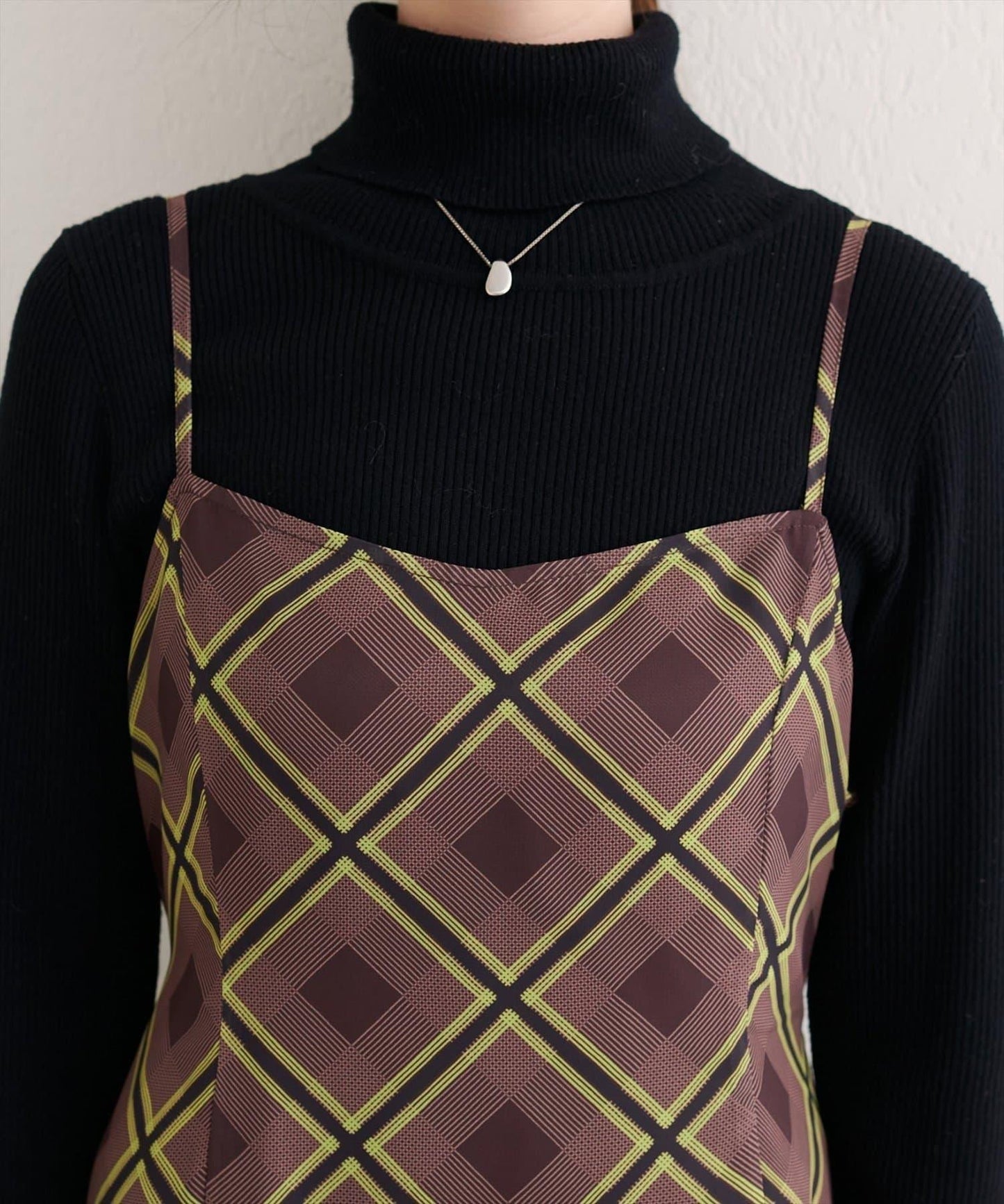 【natural couture】天鵝絨拼接吊帶連衣裙