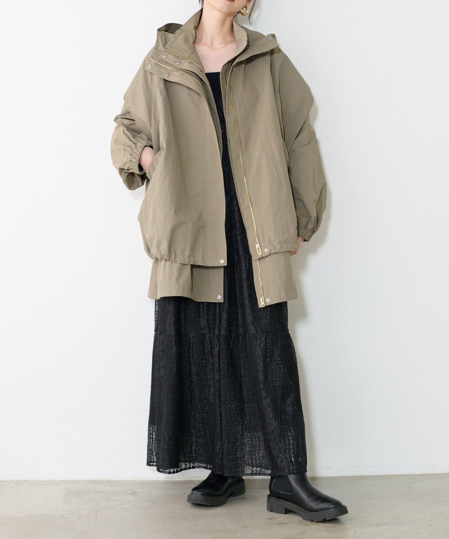 【LARUTA】蕾絲拼接長款連衣裙