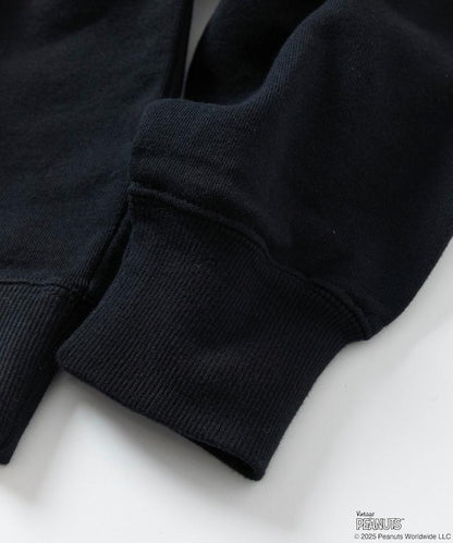 《PEANUTS》 聯名 Travel Friends 圓領衛衣