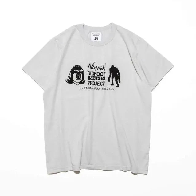 NANGA / NANGA x TACOMA FUJI RECORDS BIGFOOT SURVEY PROJECT LOGO印花短袖T恤