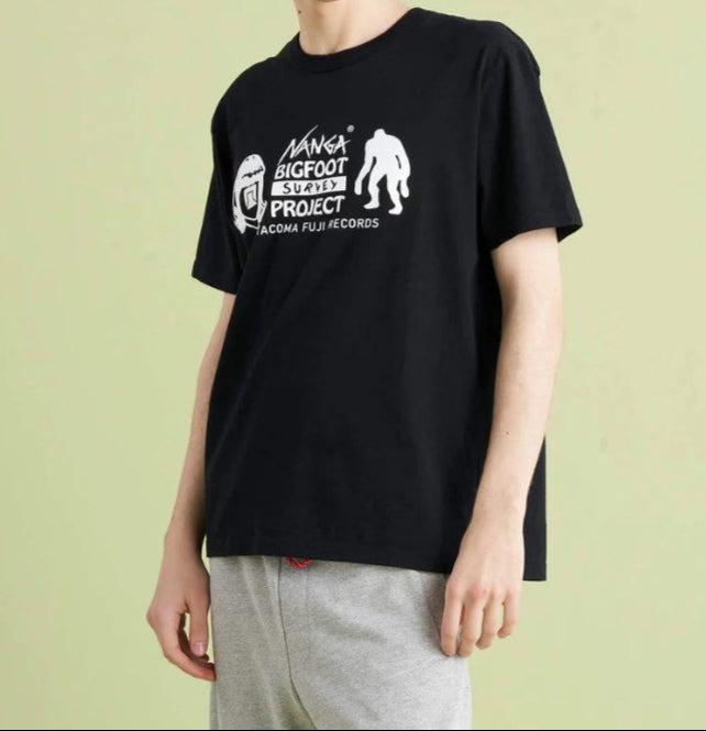 NANGA / NANGA x TACOMA FUJI RECORDS BIGFOOT SURVEY PROJECT LOGO印花短袖T恤