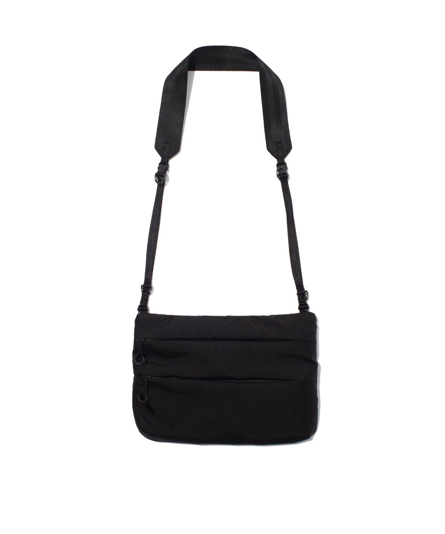 F/CE. 420 re/cor 輕便斜挎包