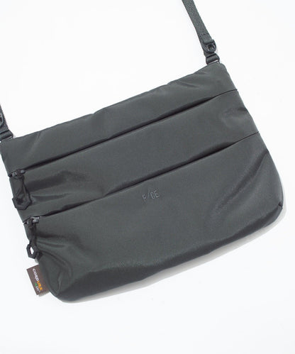 F/CE. 420 re/cor 輕便斜挎包