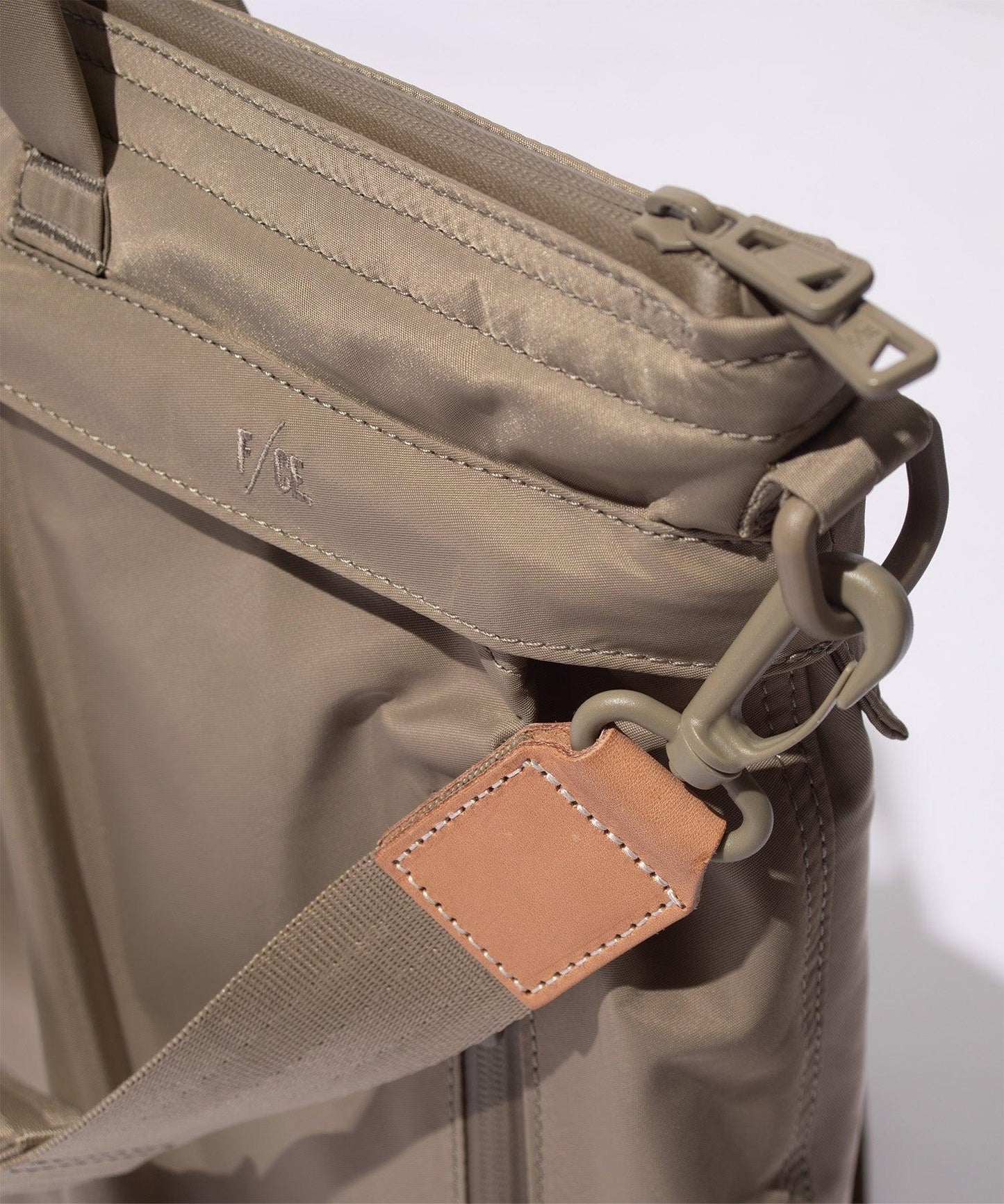 F/CE. RECYCLE TWILL 3WAY 多功能可回收斜紋三用頭盔包