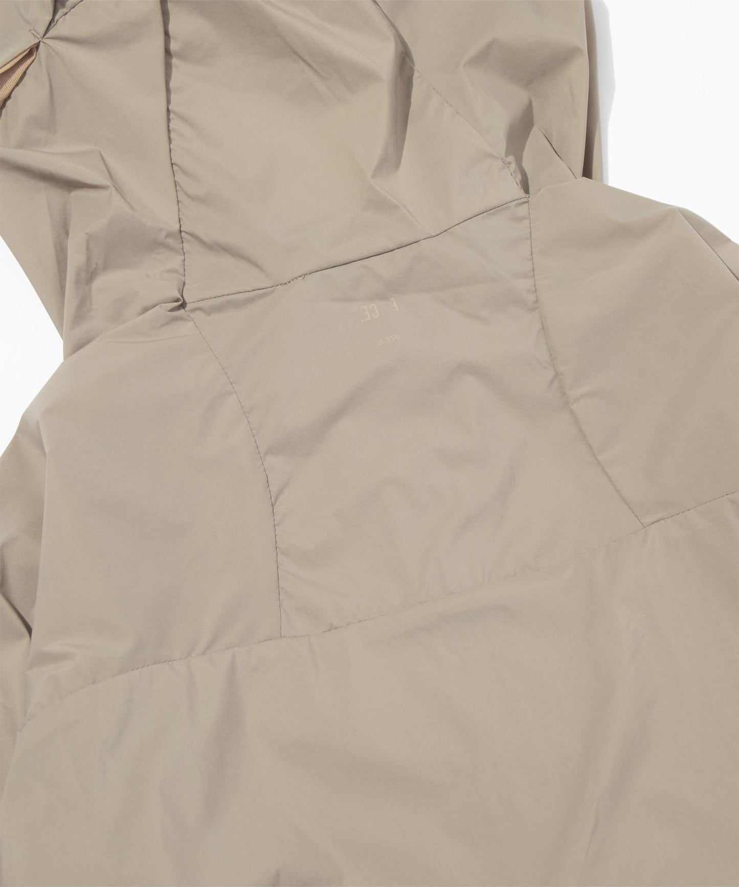F/CE. WATERPROOF STOWABLE JACKET 防水可收納夾克