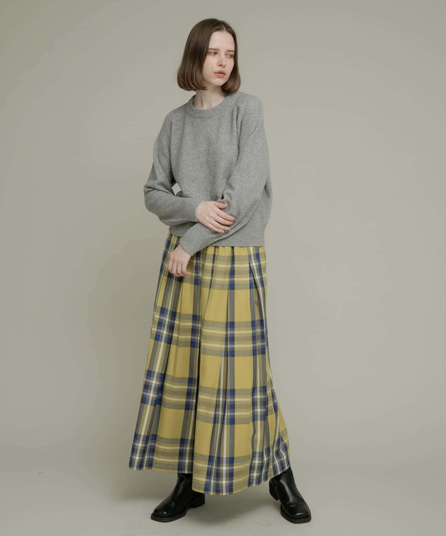 絨感圓領針織套頭衫