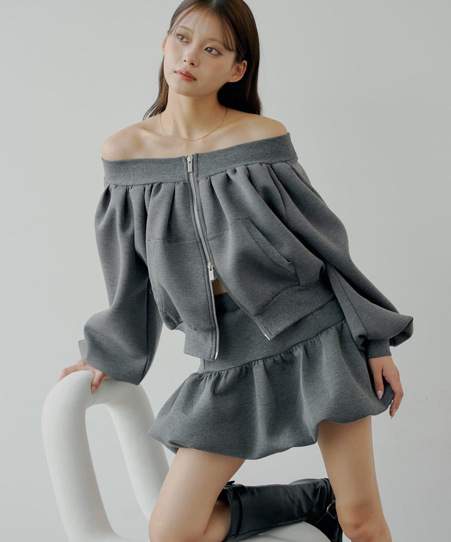 【Chico】2WAY一字肩雙拉鍊衛衣