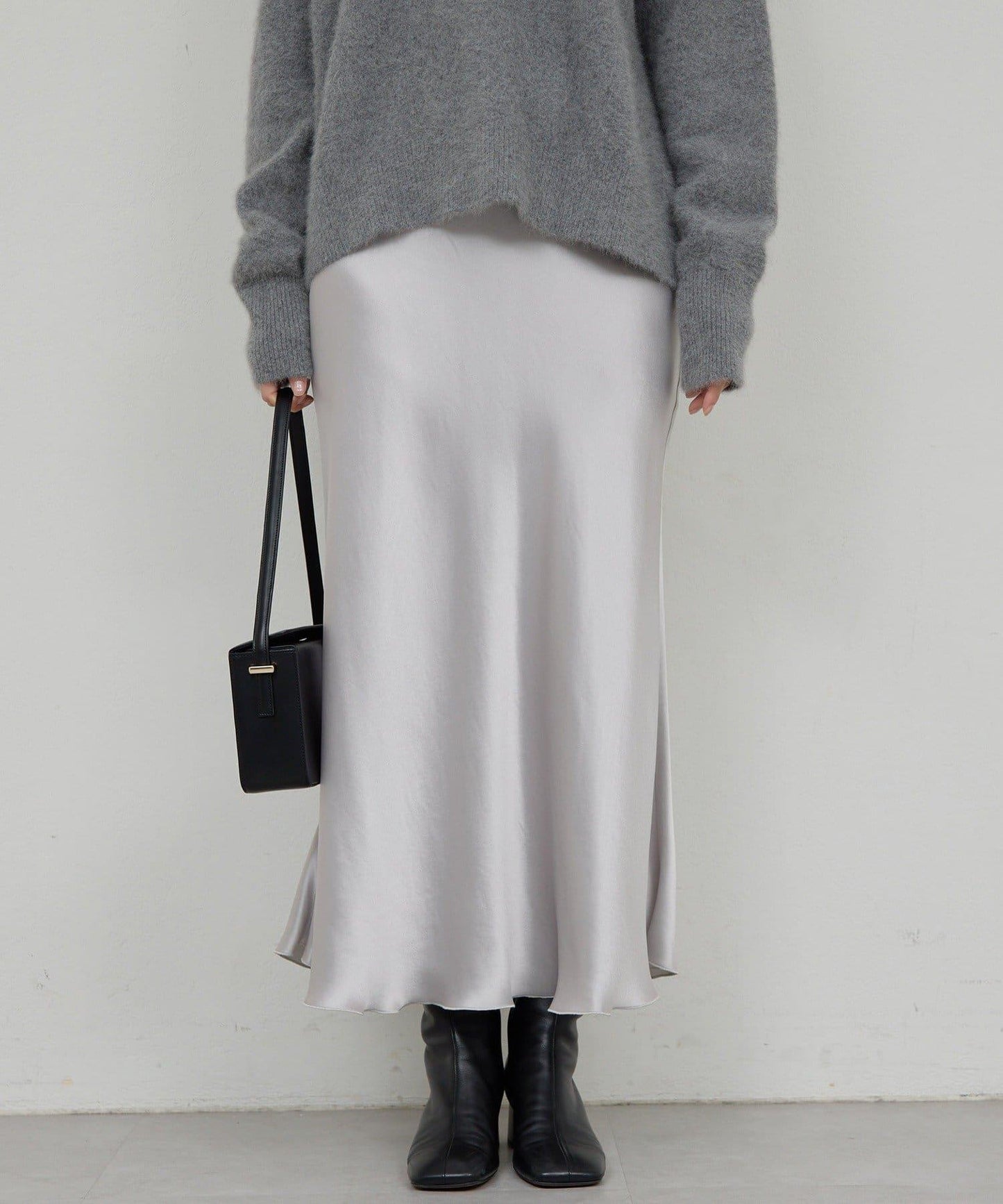 【近日開始】ACE斜裁半身裙