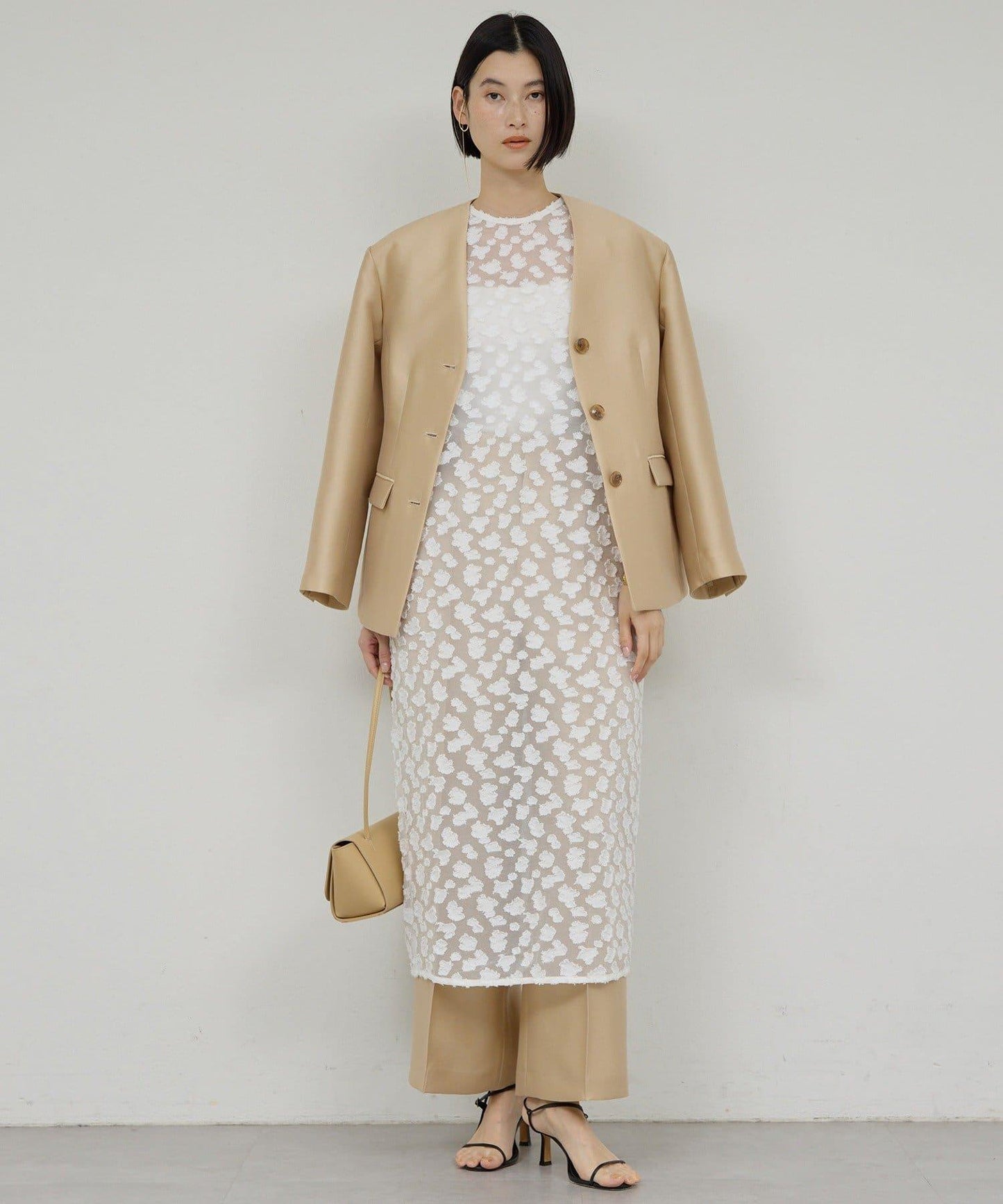 提花透視連衣裙