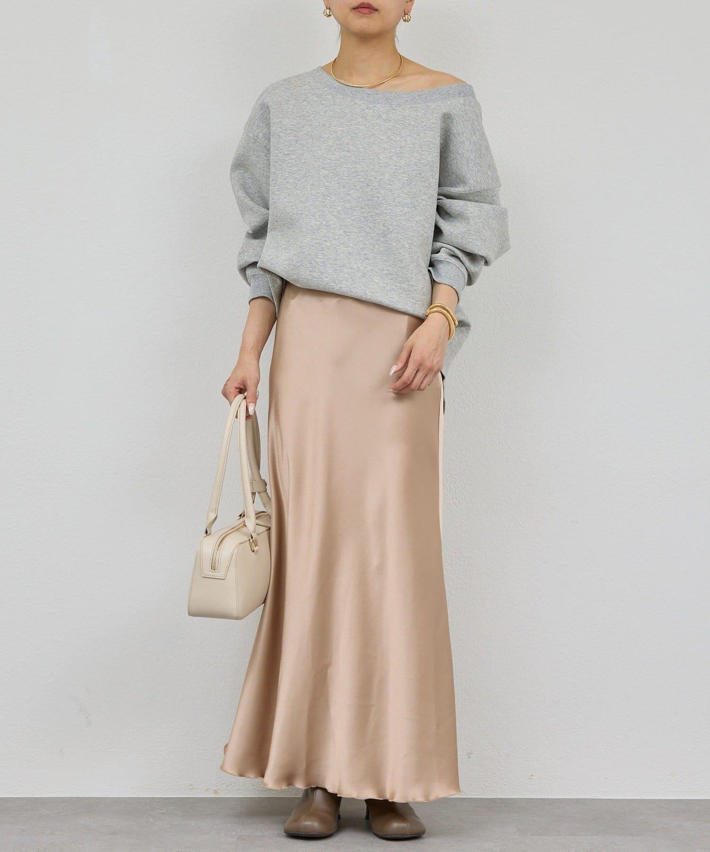 【近日開始】ACE斜裁半身裙