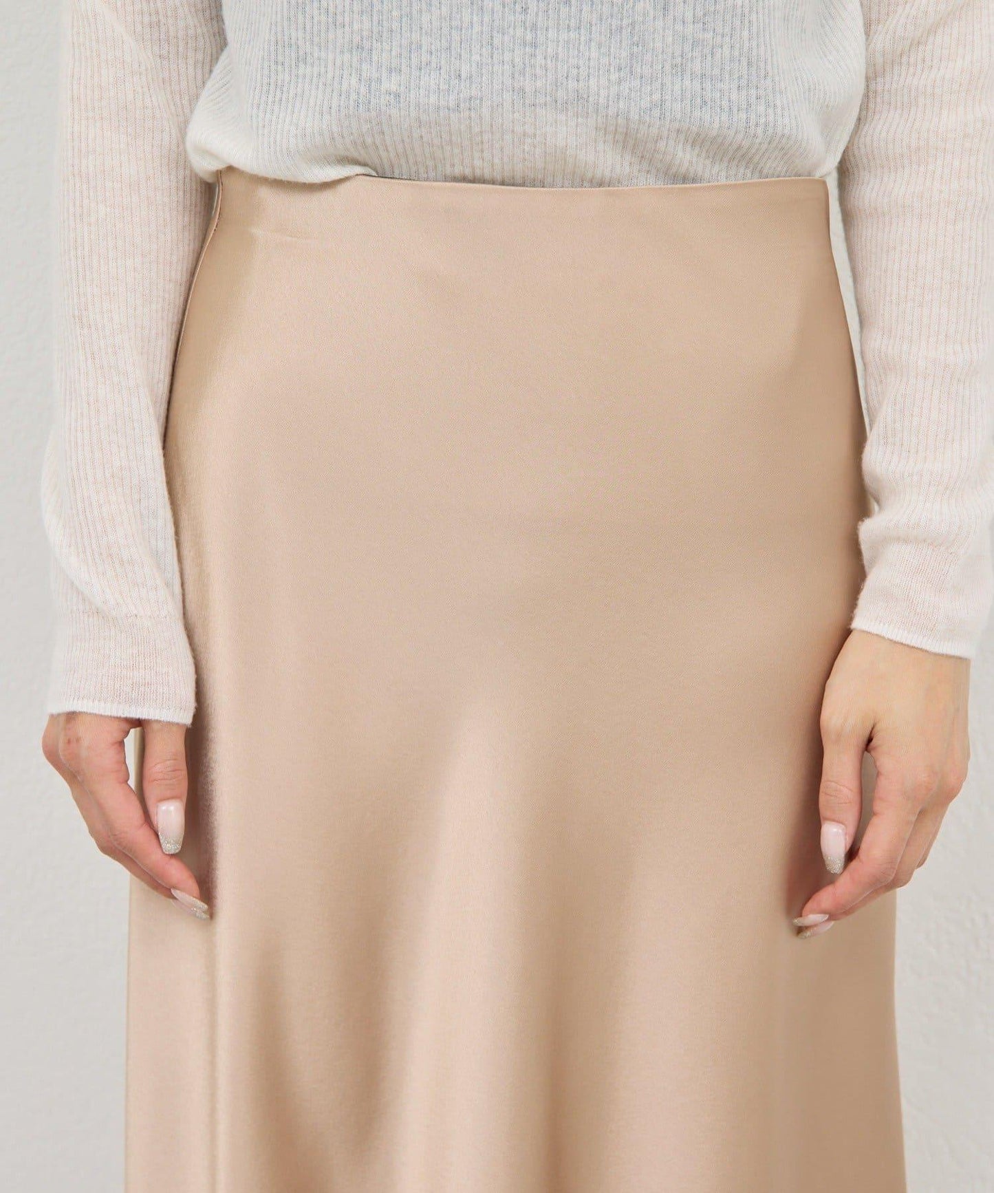 【近日開始】ACE斜裁半身裙