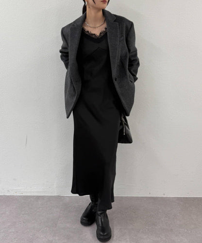 蕾絲吊帶連衣裙