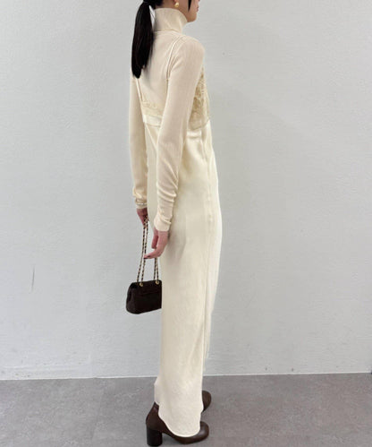 蕾絲吊帶連衣裙