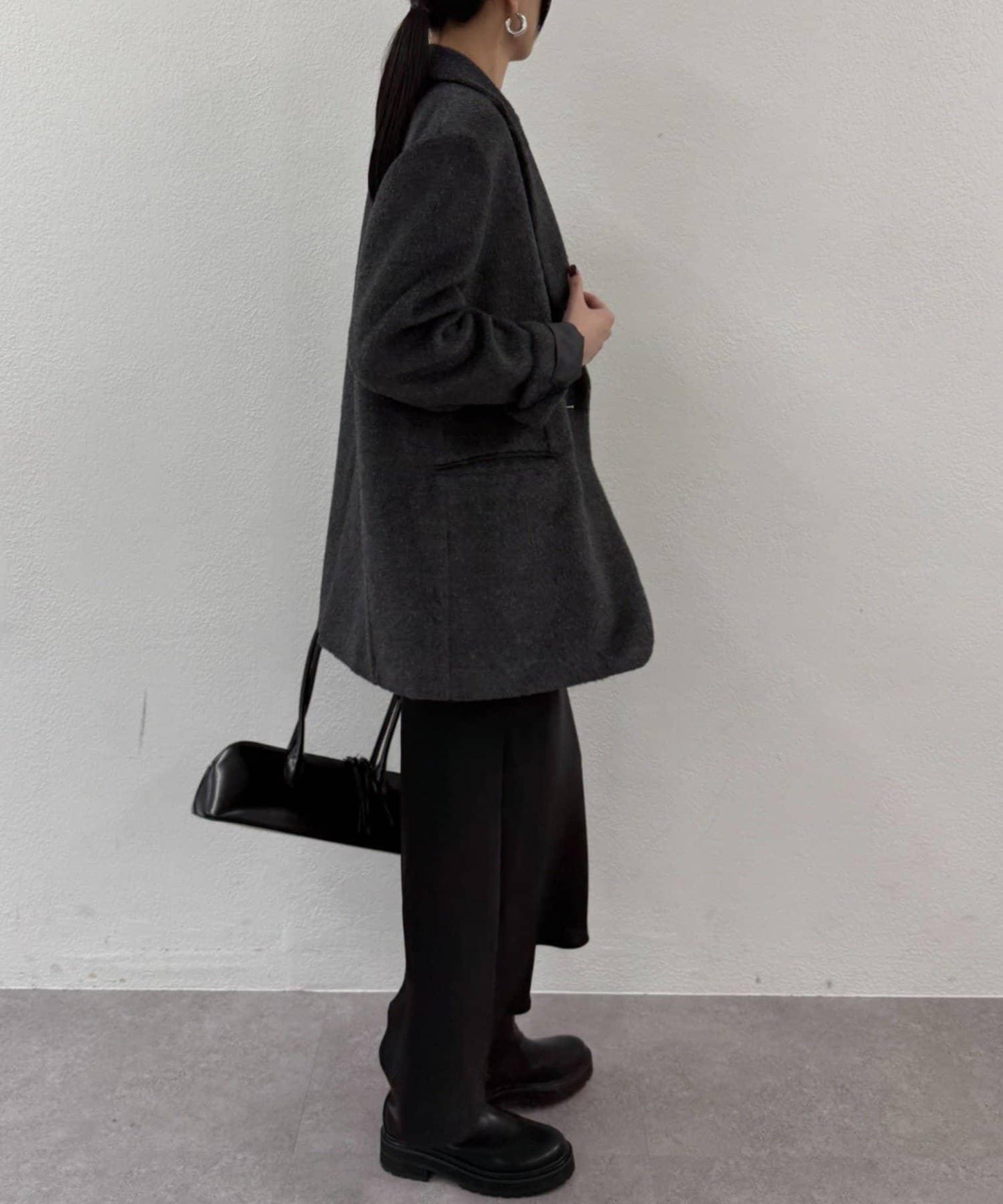 蕾絲吊帶連衣裙