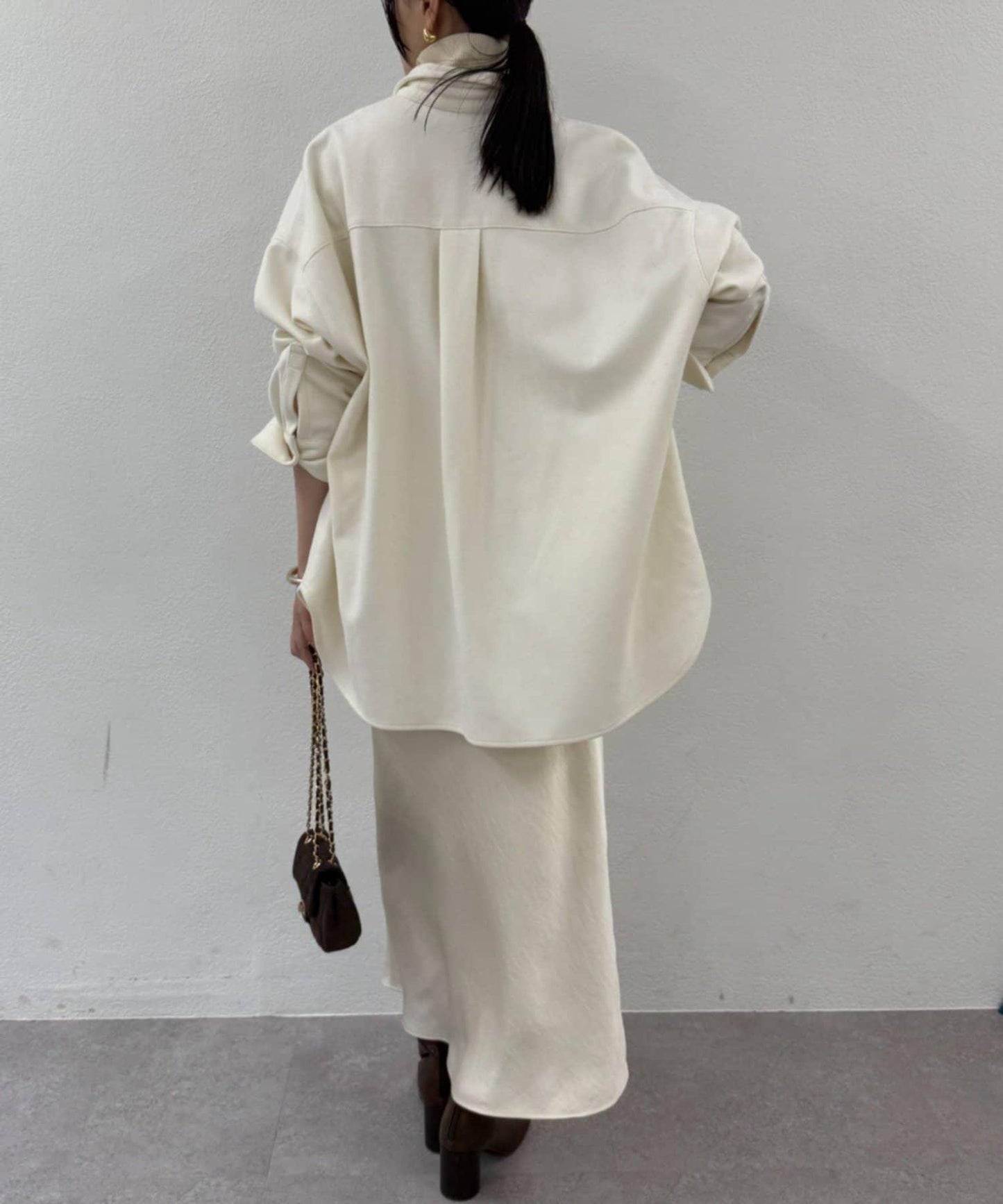 蕾絲吊帶連衣裙