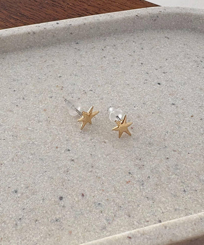〈GOLDY/ゴールディ〉星塵耳釘