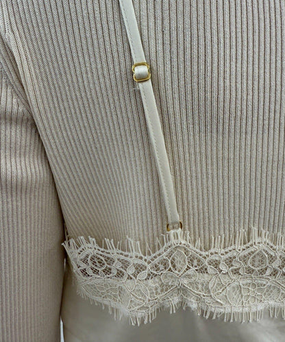 蕾絲吊帶連衣裙