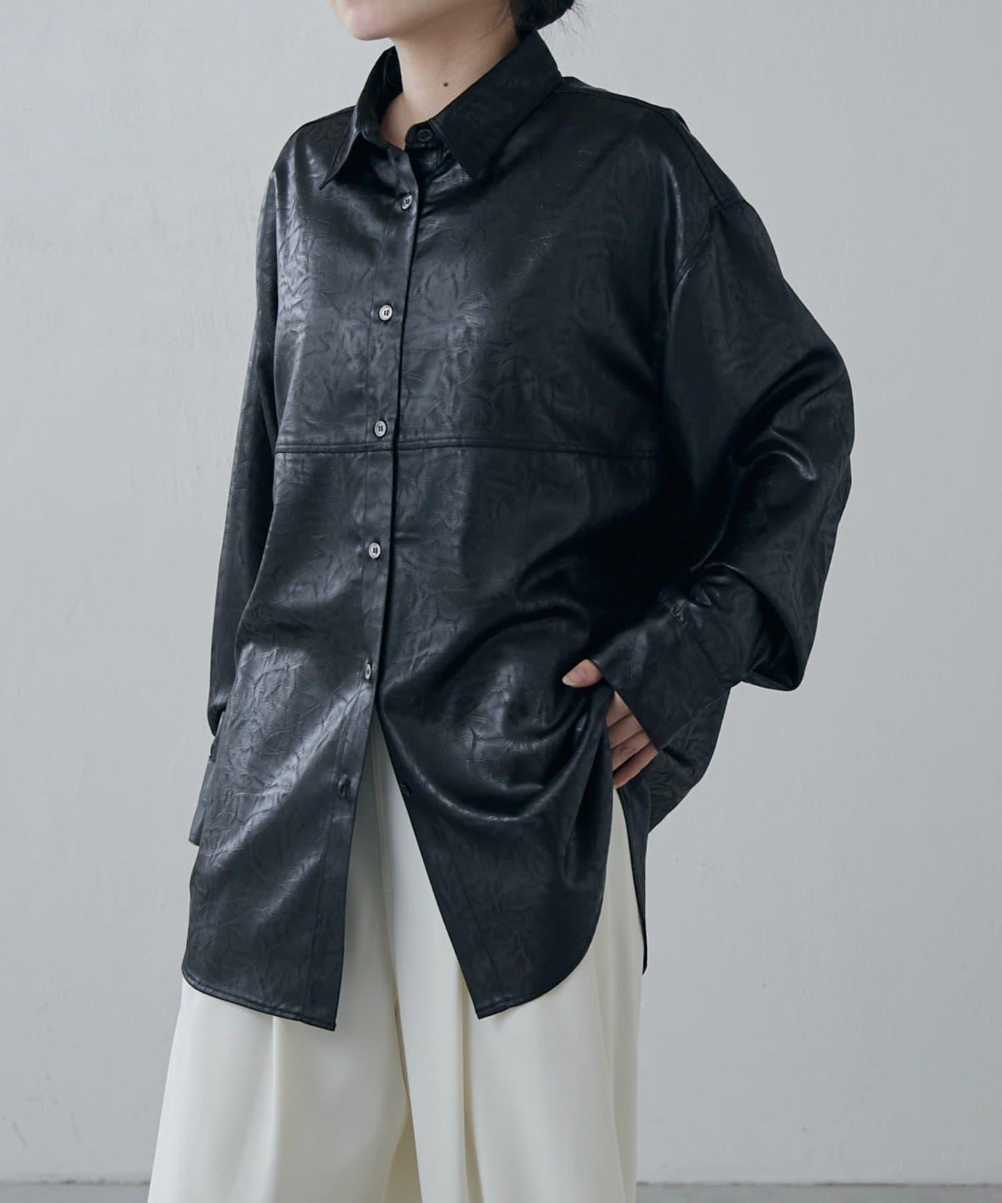 緞面皮質感襯衫