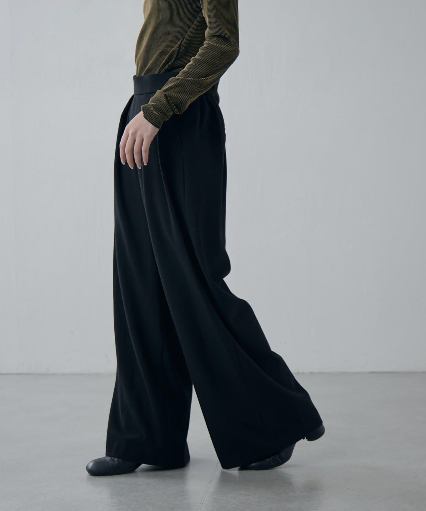 軟法蘭絨2WAY褶皺寬腿褲