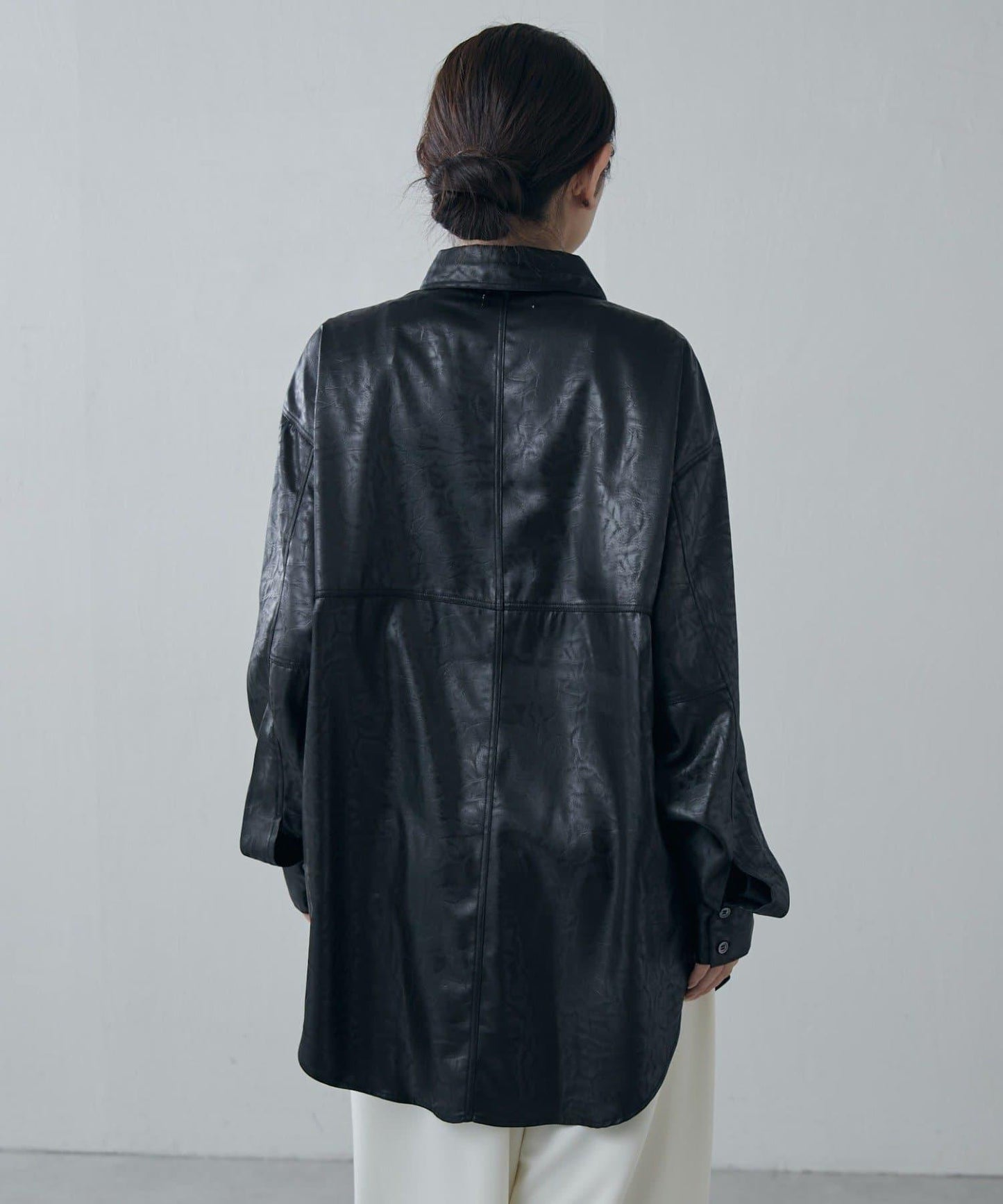 緞面皮質感襯衫