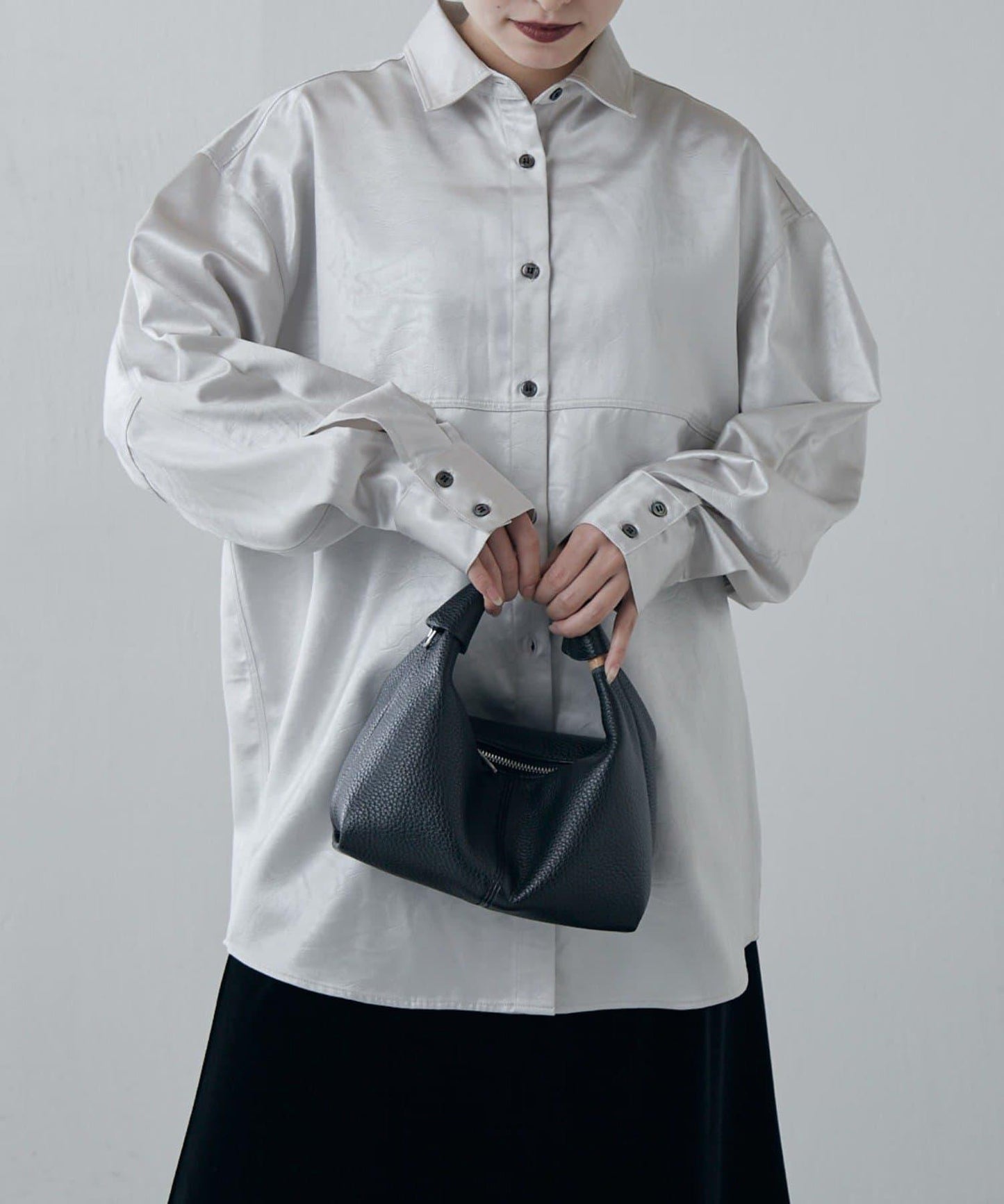 緞面皮質感襯衫