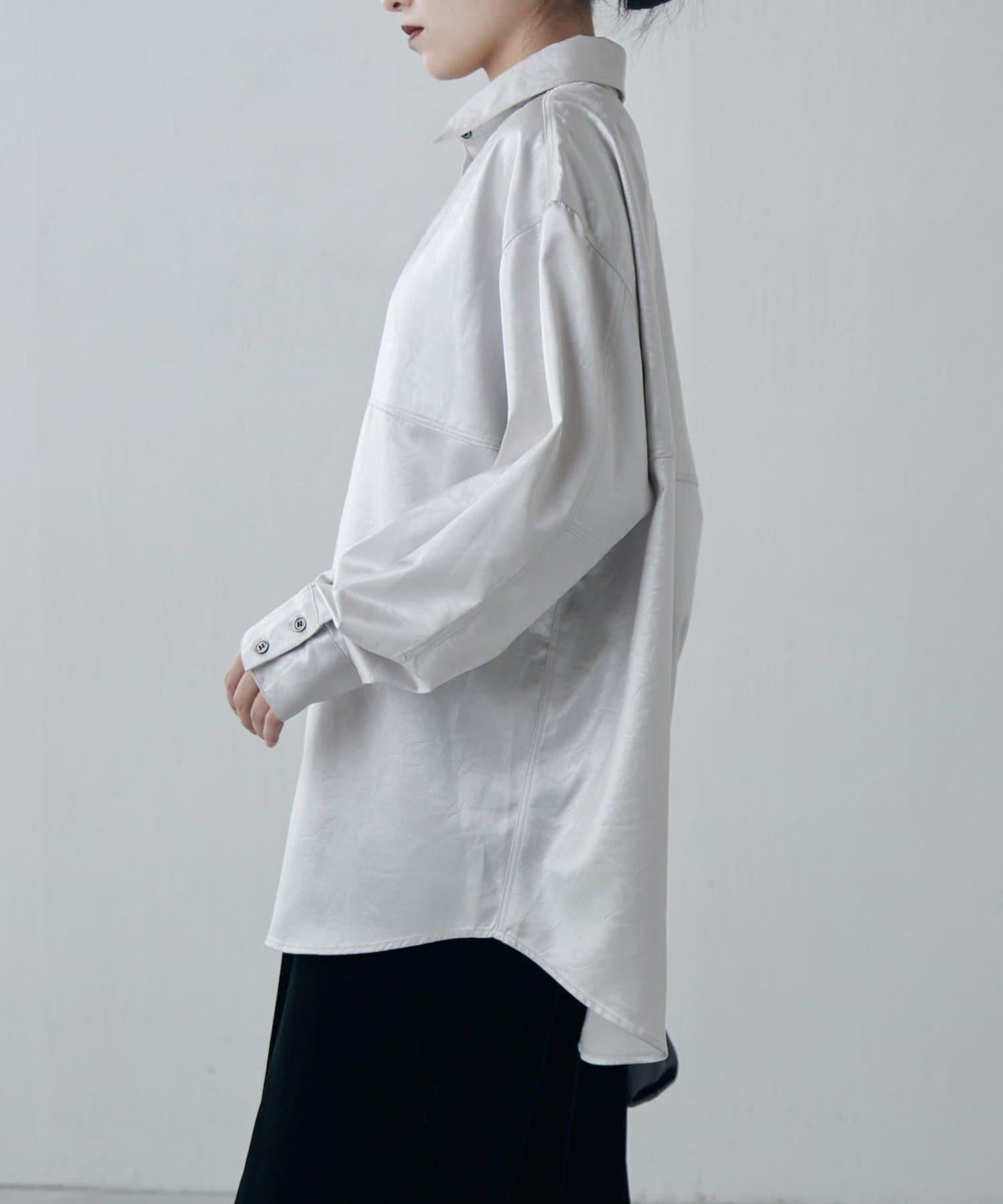 緞面皮質感襯衫