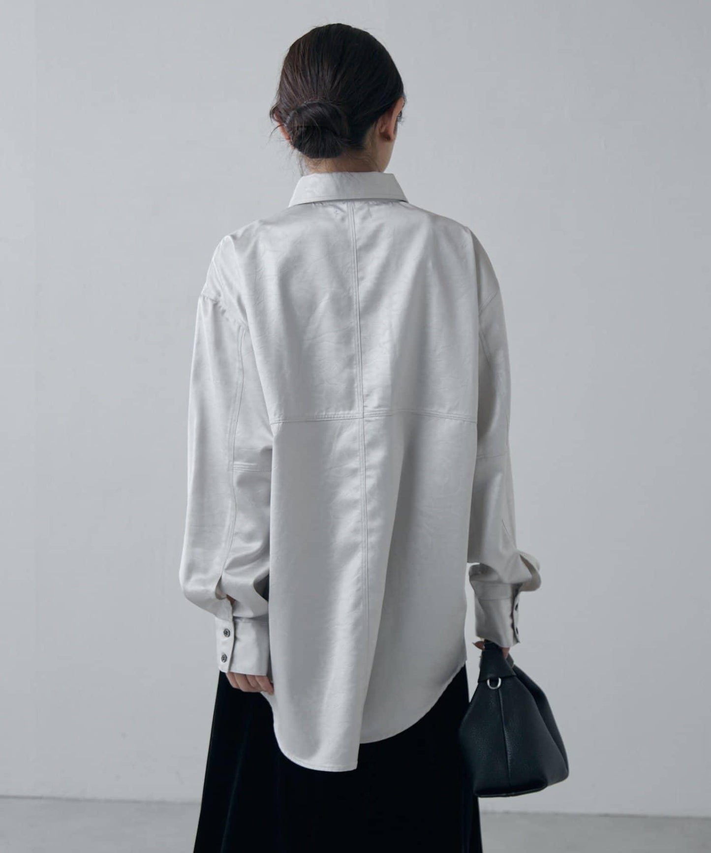 緞面皮質感襯衫