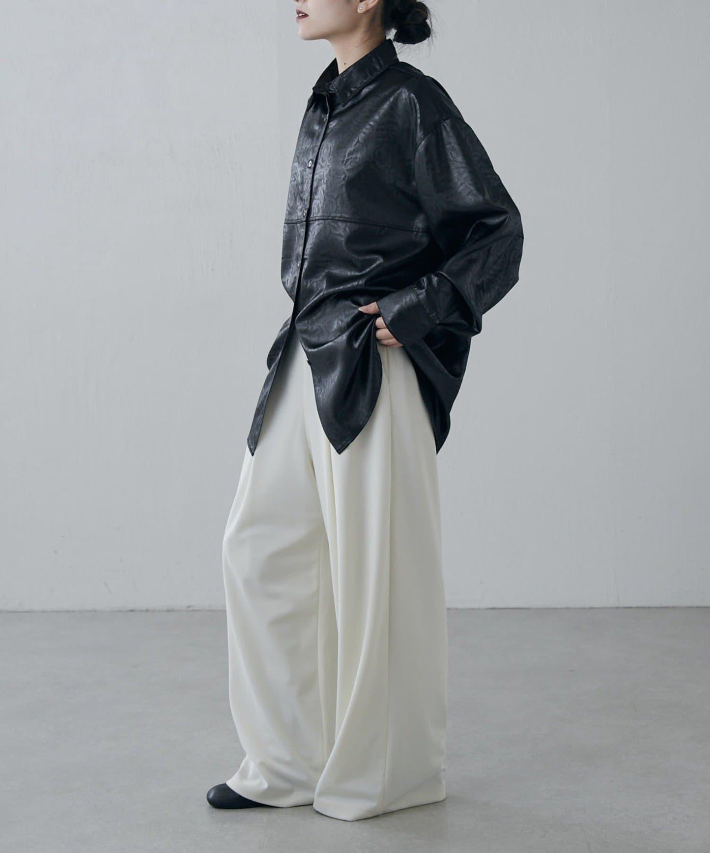 緞面皮質感襯衫