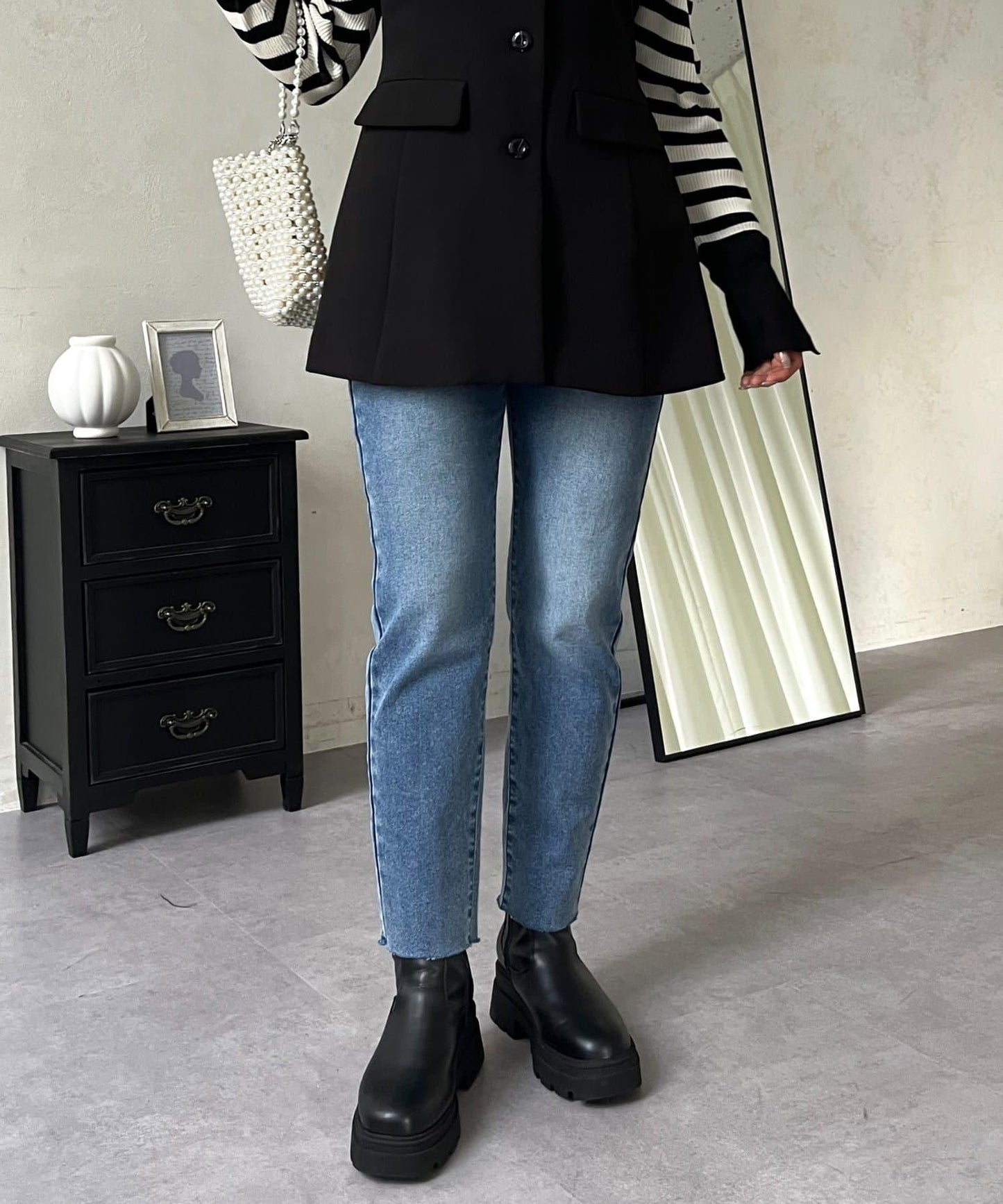 【MOMO】內層微絨彈力錐形牛仔褲