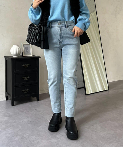 【MOMO】內層微絨彈力錐形牛仔褲