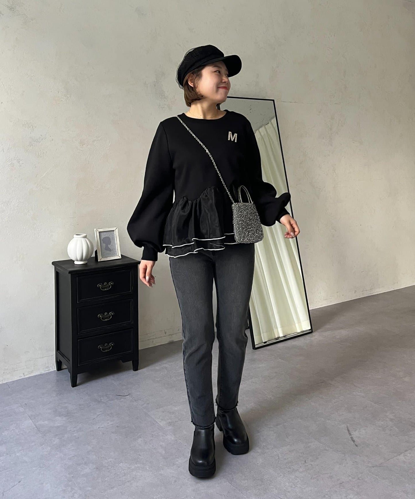 【MOMO】內層微絨彈力錐形牛仔褲