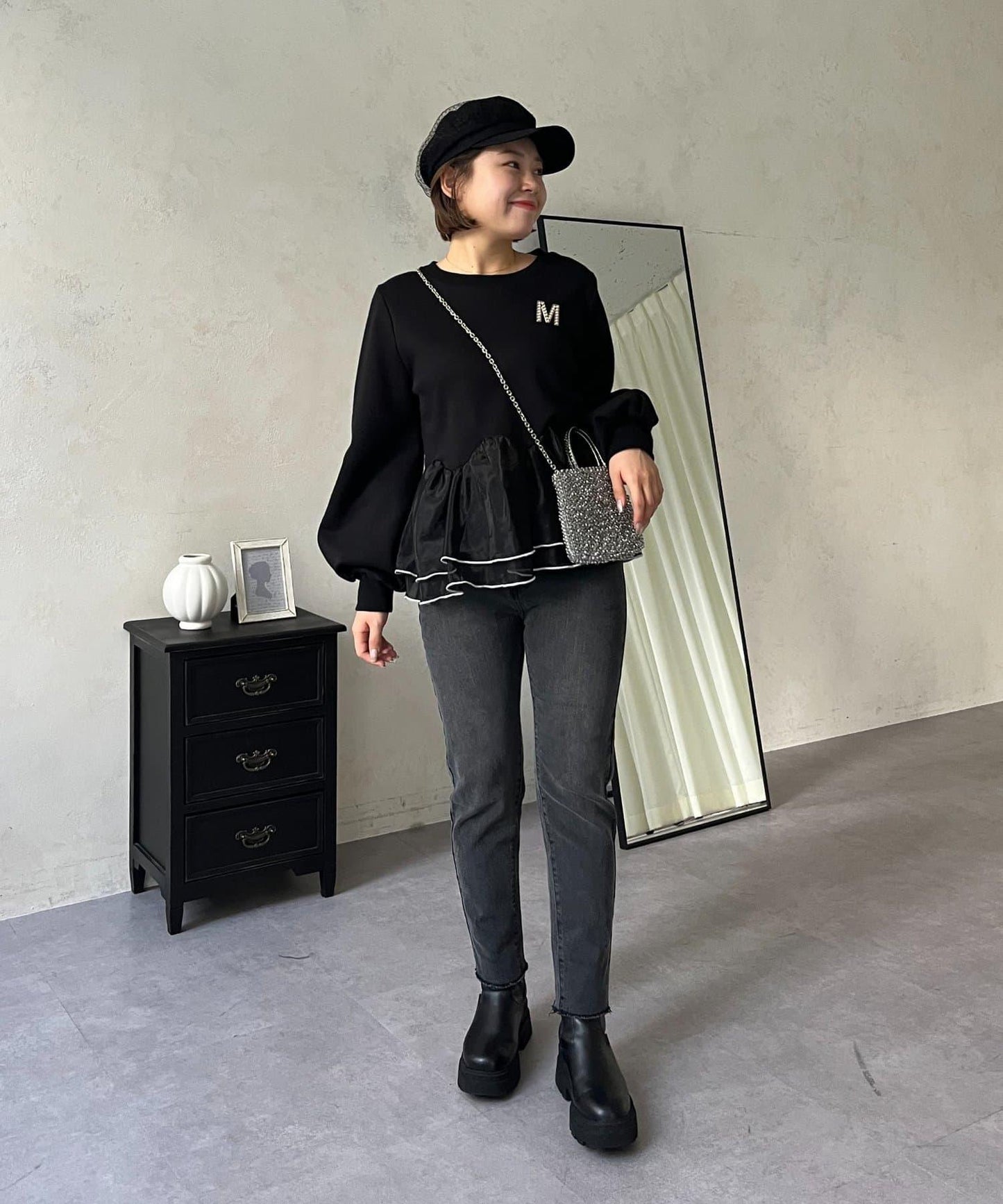 【MOMO】內層微絨彈力錐形牛仔褲