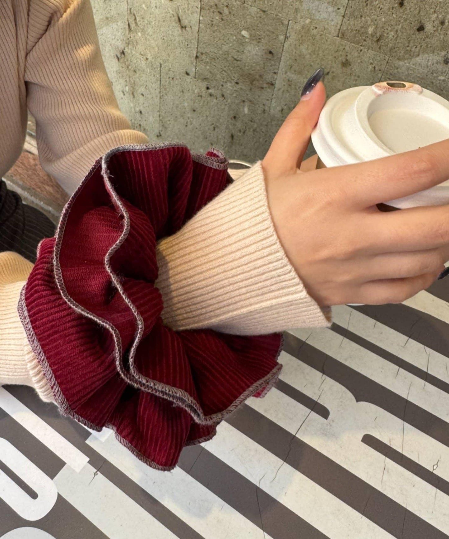 lil燈芯絨蓬鬆髮圈