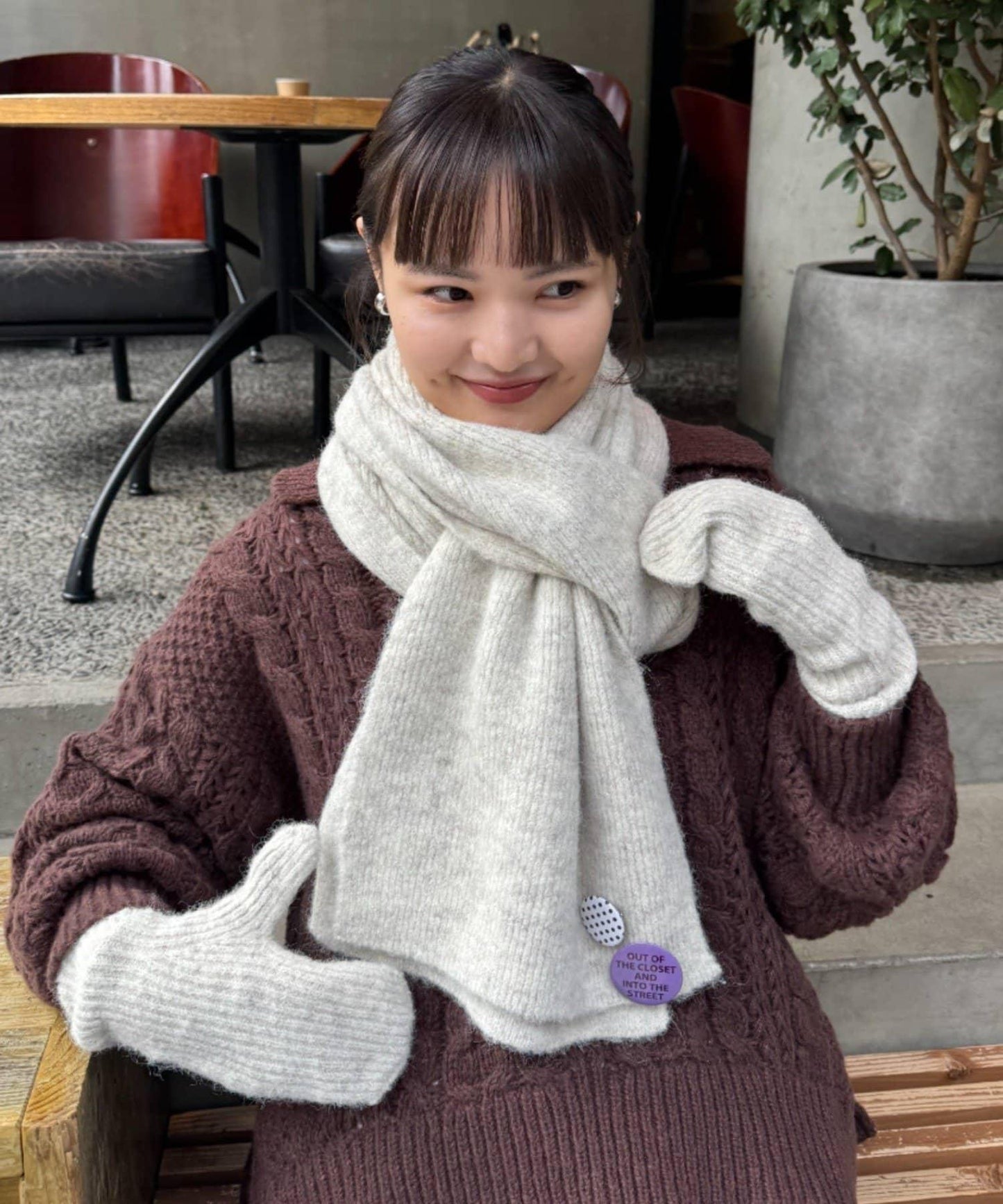 附徽章圍巾×手套三件套