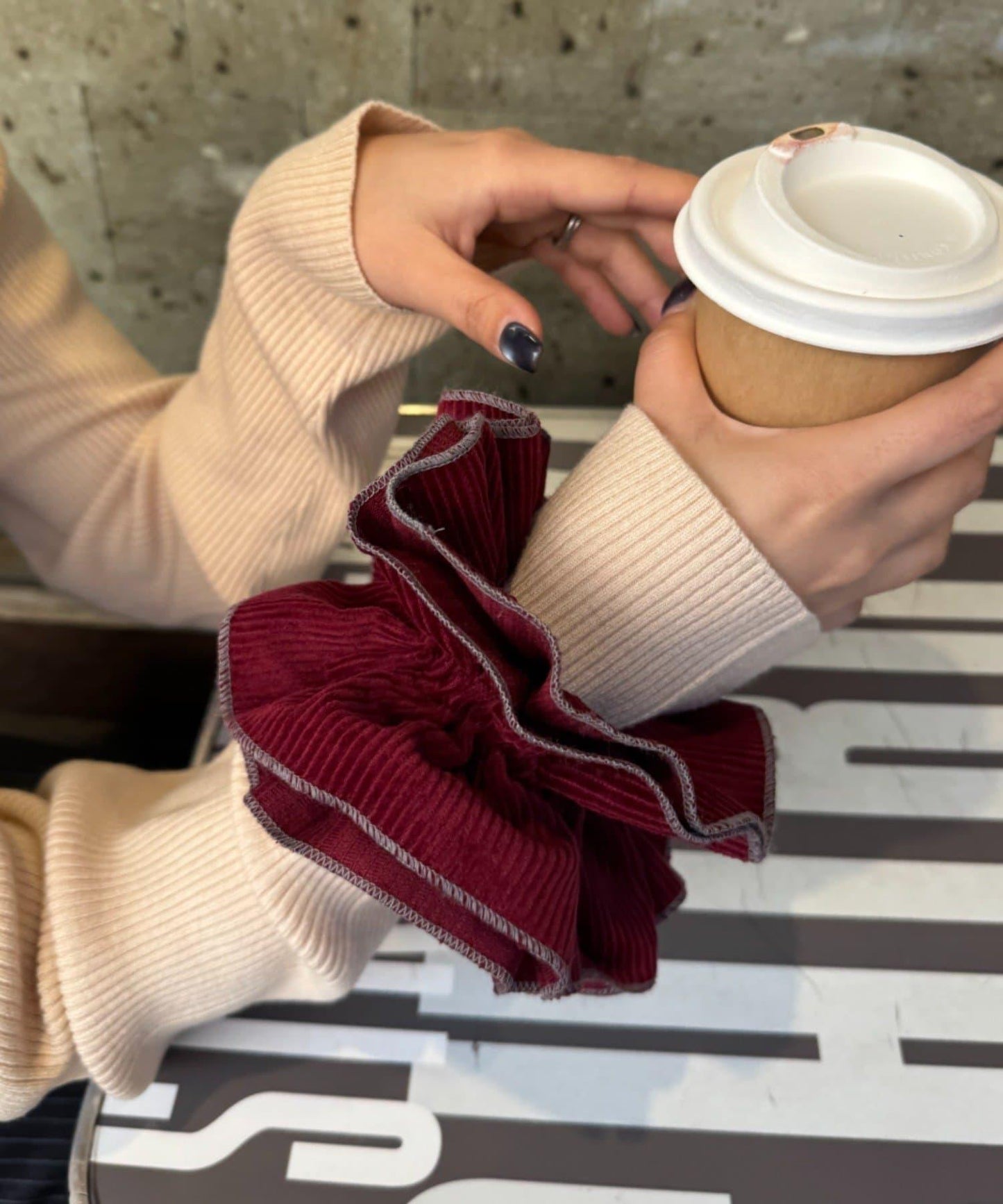 lil燈芯絨蓬鬆髮圈