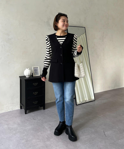 【MOMO】荷葉邊V領無袖外套