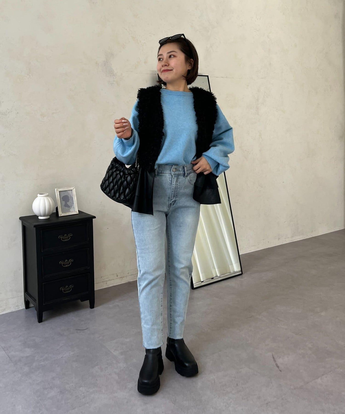 【MOMO】內層微絨彈力錐形牛仔褲