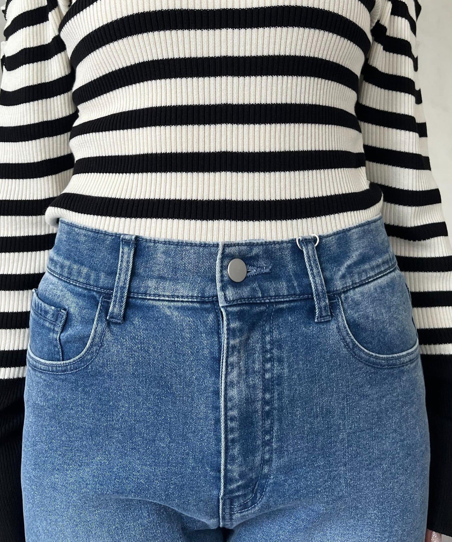 【MOMO】內層微絨彈力錐形牛仔褲