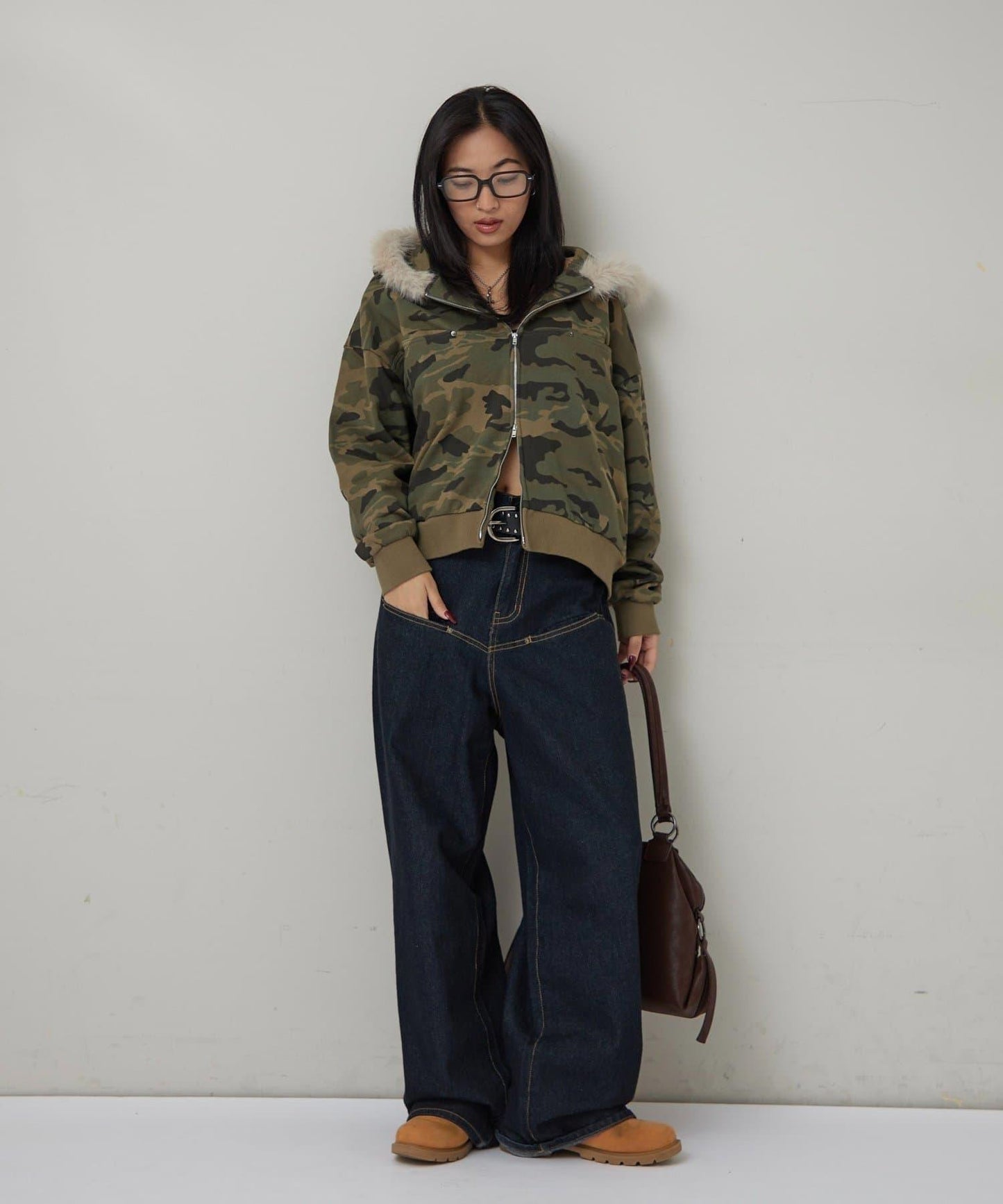 斜插口袋毛絨連帽衫