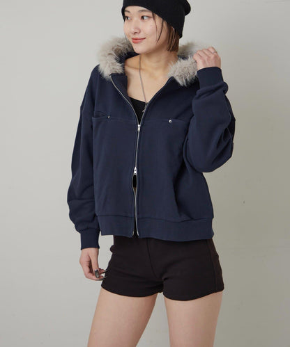 斜插口袋毛絨連帽衫