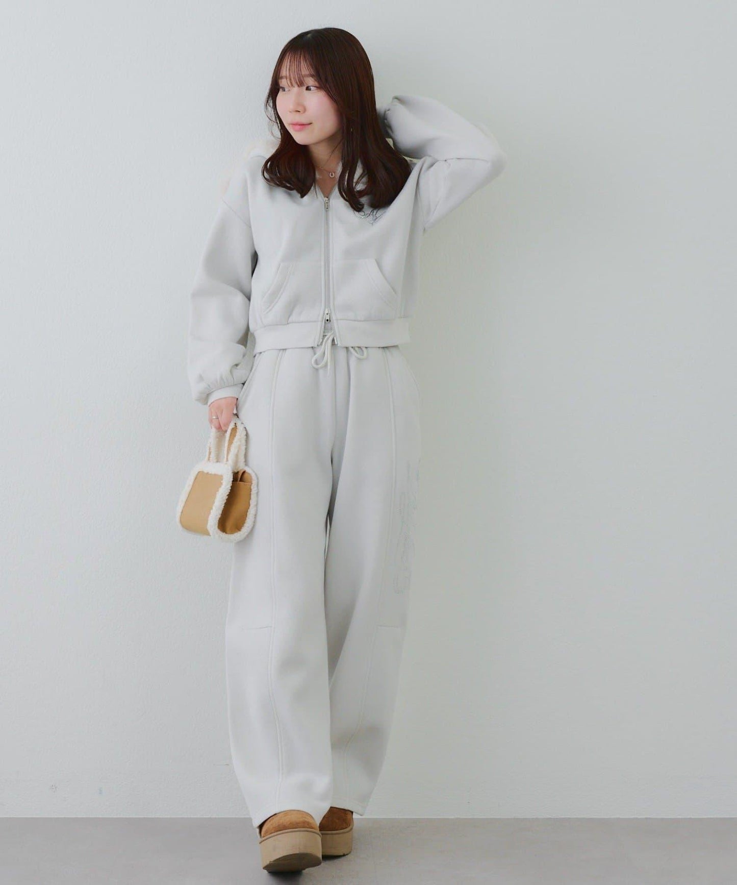 【SETUP對應單品】亮片Logo加絨毛絨連帽衛衣