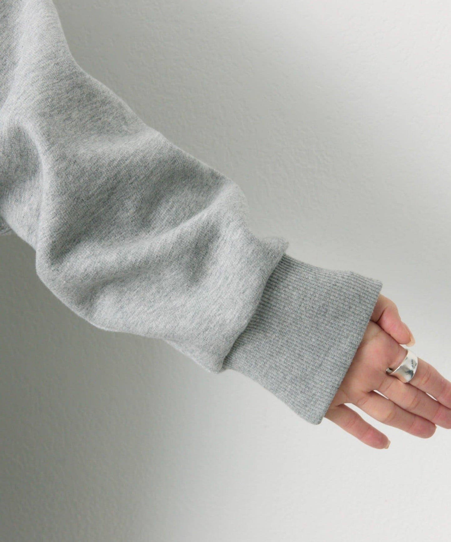 順滑粘合側邊拉鍊連帽衛衣