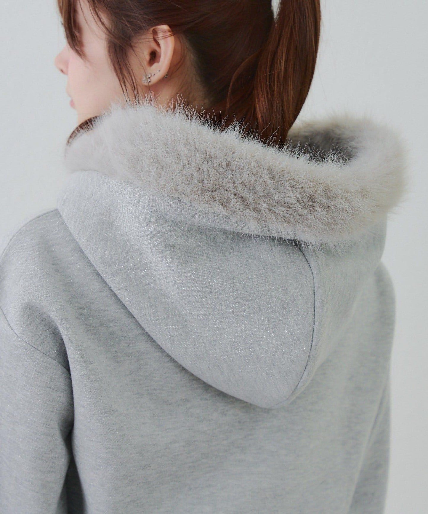 【SETUP對應單品】亮片Logo加絨毛絨連帽衛衣