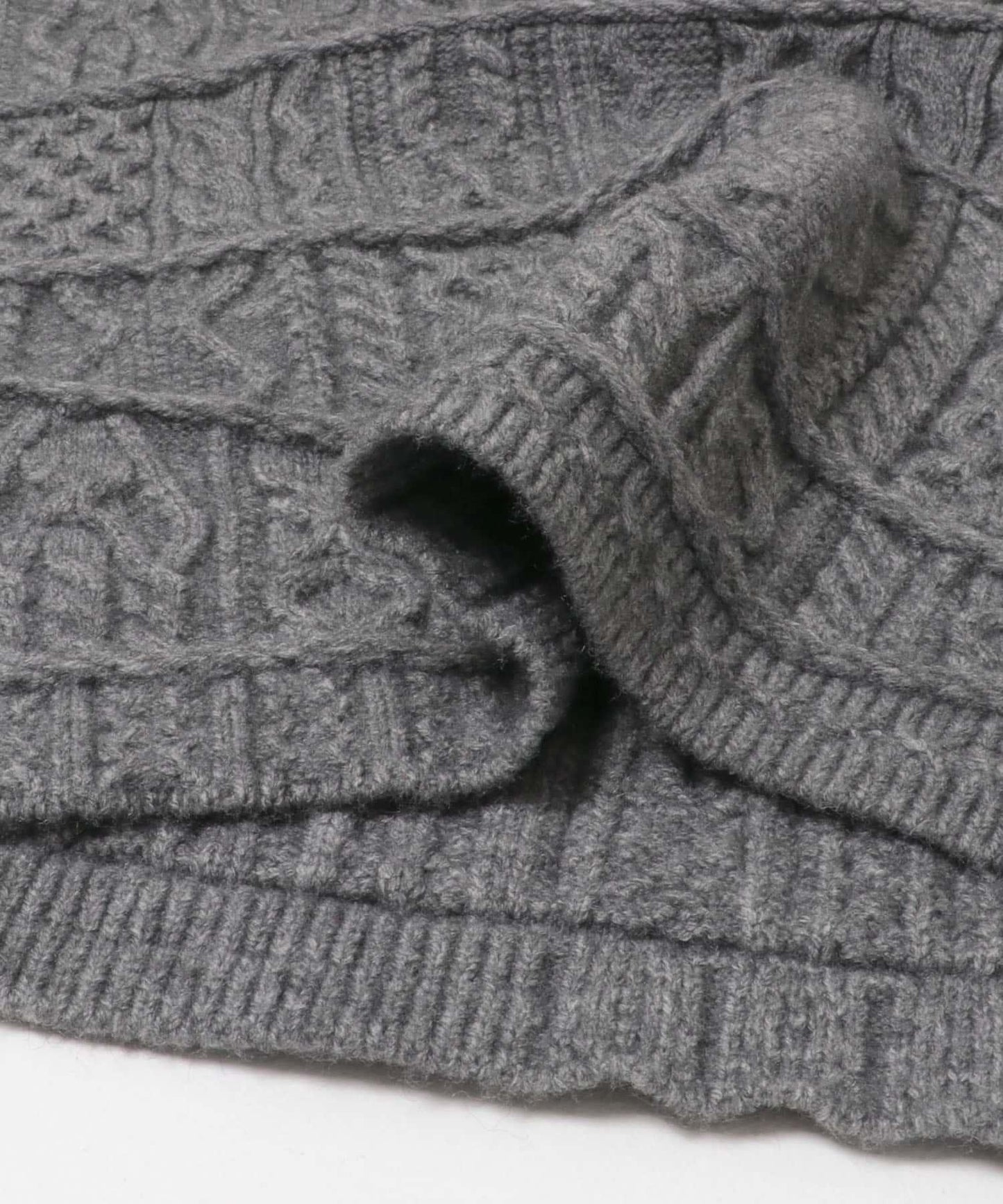 MIX拼色短款針織衫