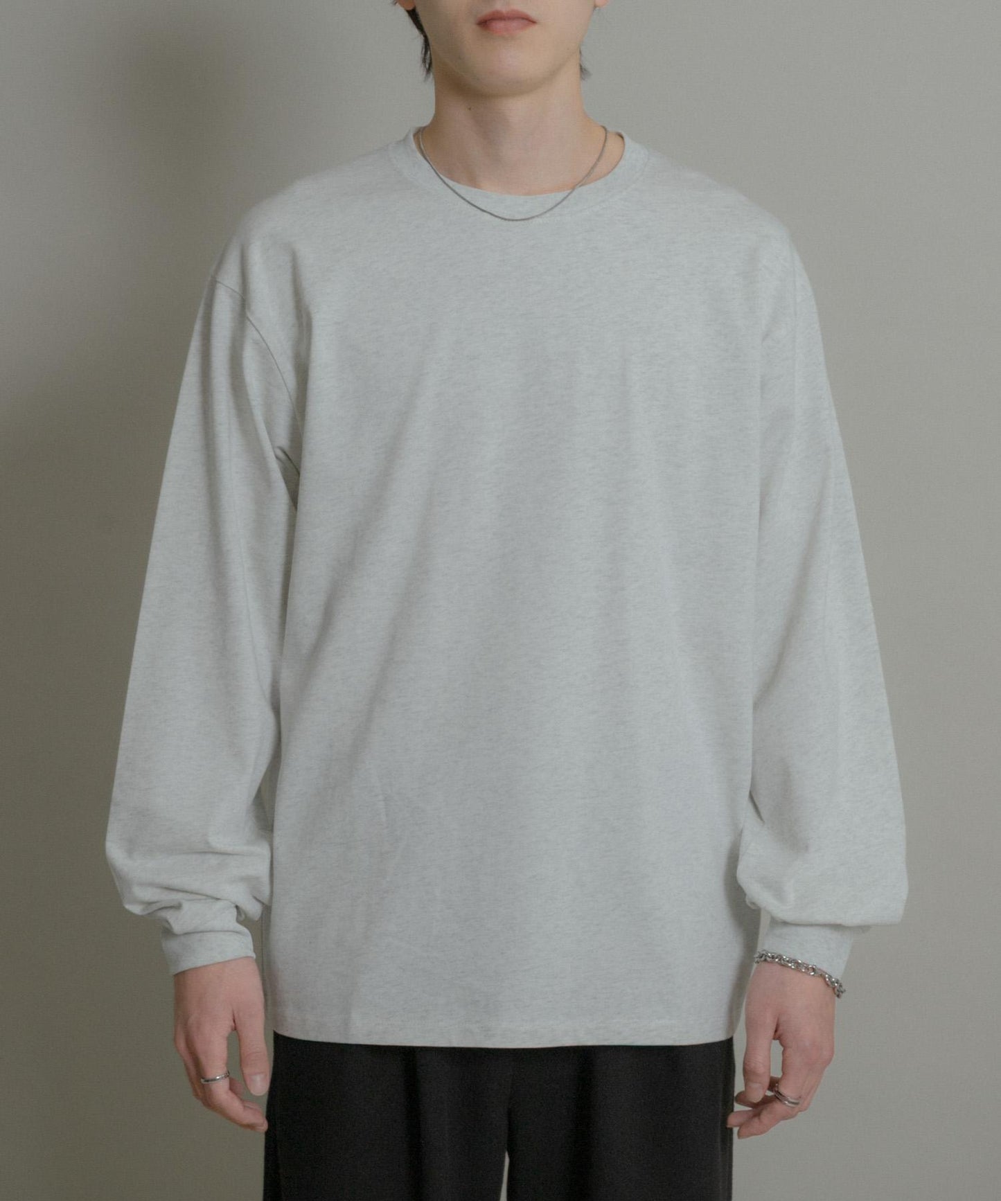 基礎款圓領長袖T恤