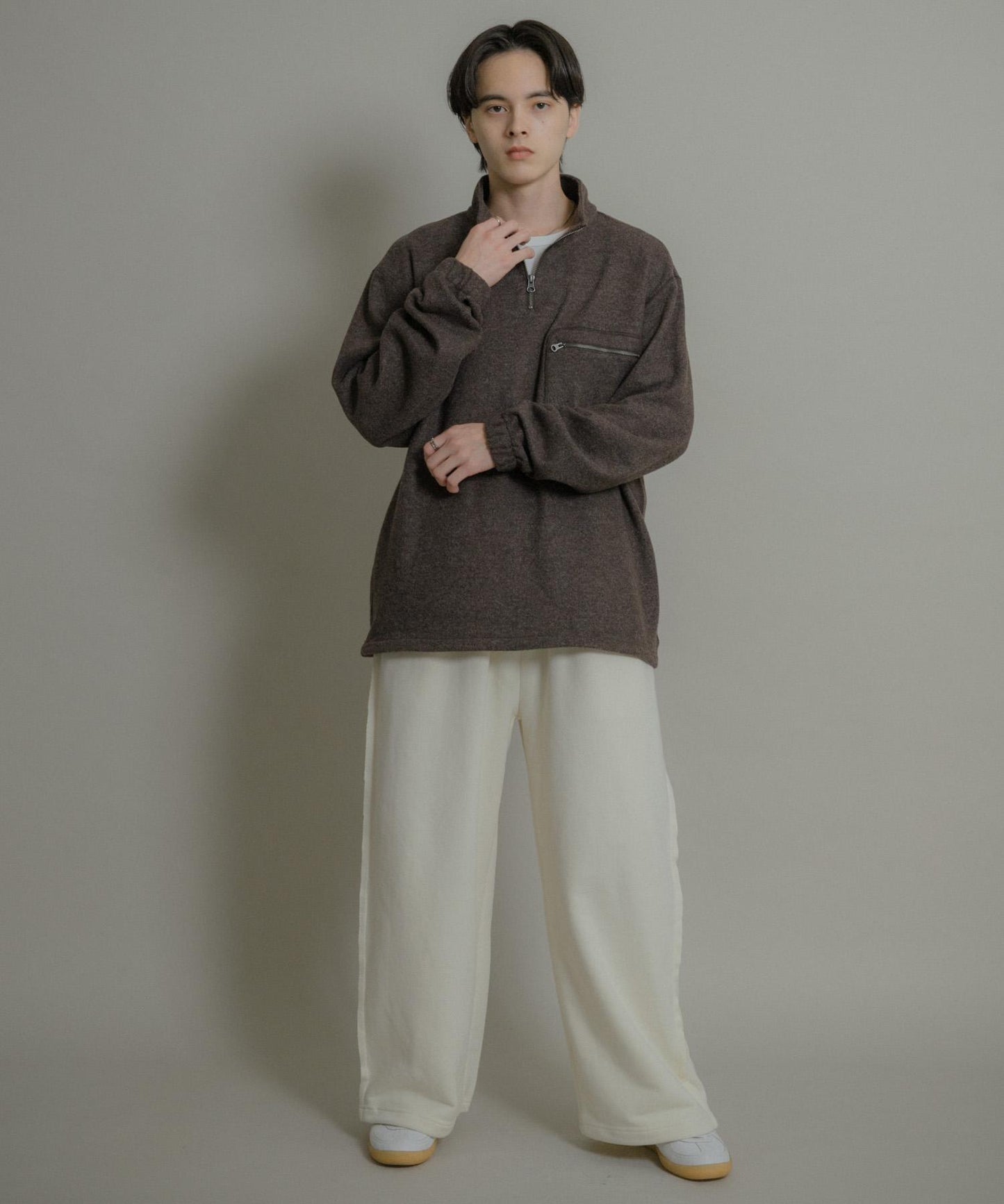 羊毛針織半拉鍊上衣