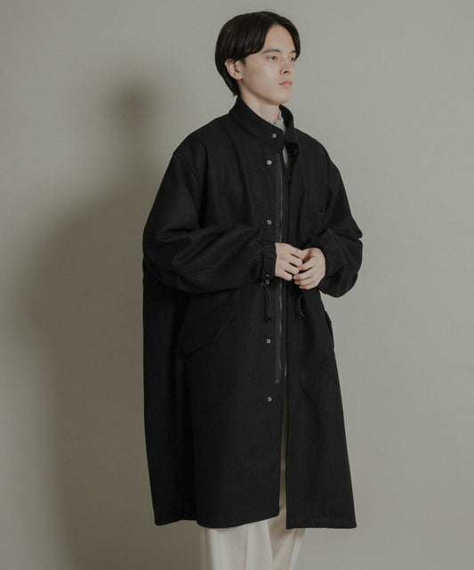 『UR TECH』剪裁呢料派克大衣