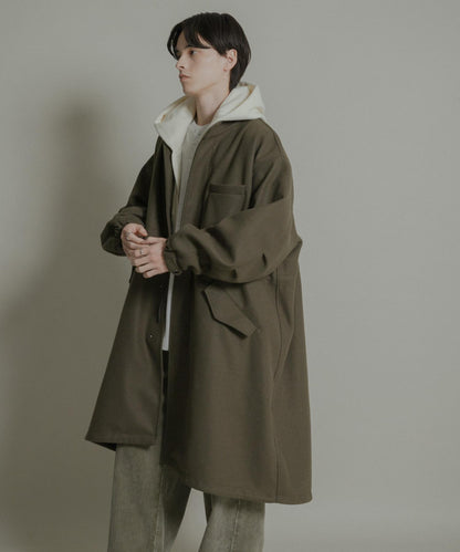 『UR TECH』剪裁呢料派克大衣