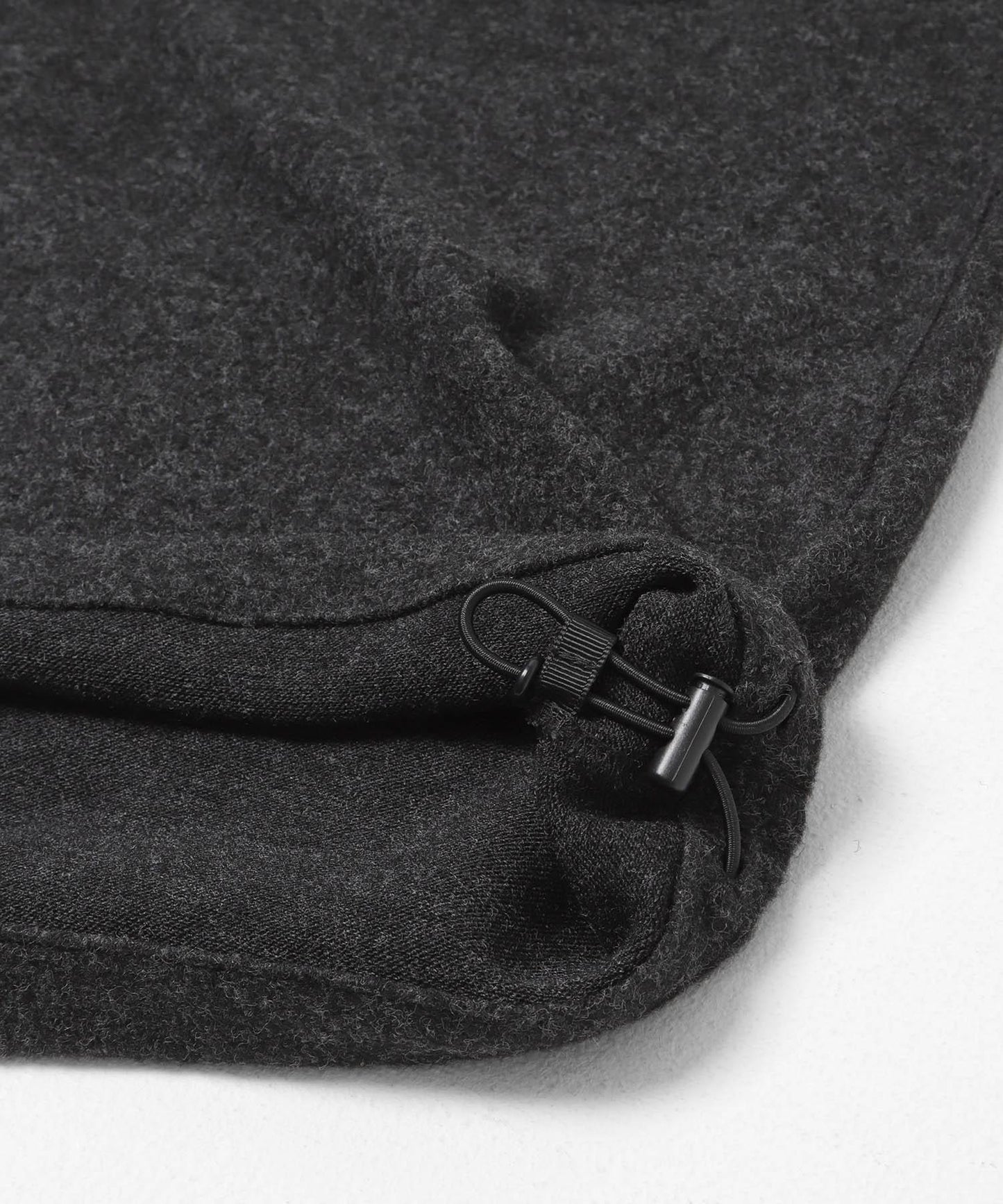 羊毛針織半拉鍊上衣