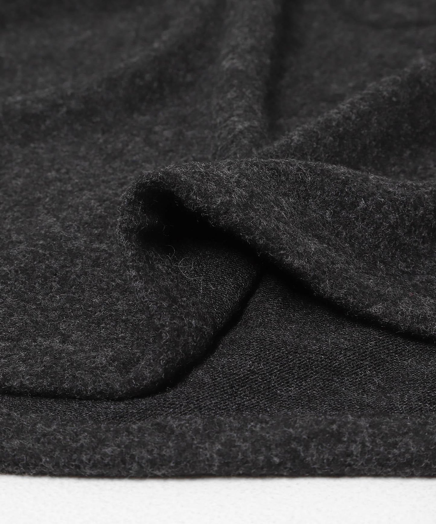 羊毛針織半拉鍊上衣